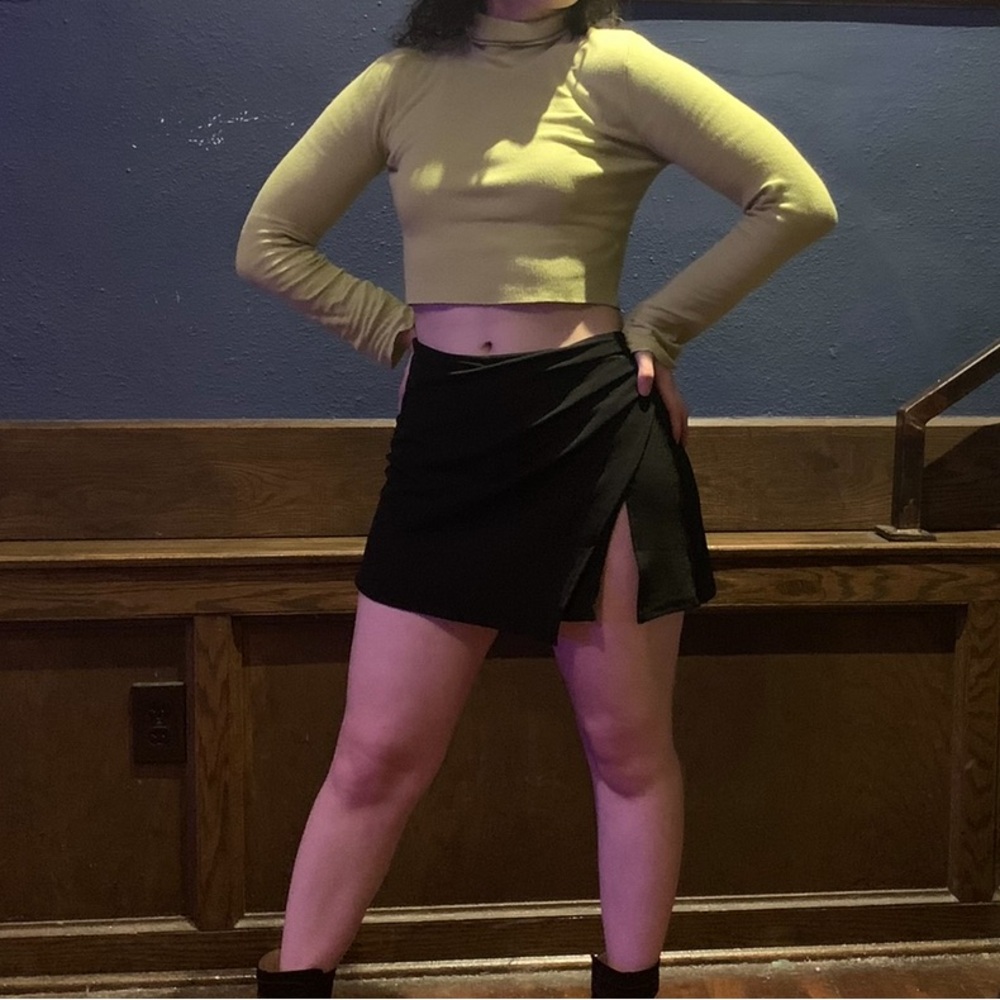 Forever 21 Lime Green Ribbed Cropped Turtleneck Sweater - Picture 2 of 5